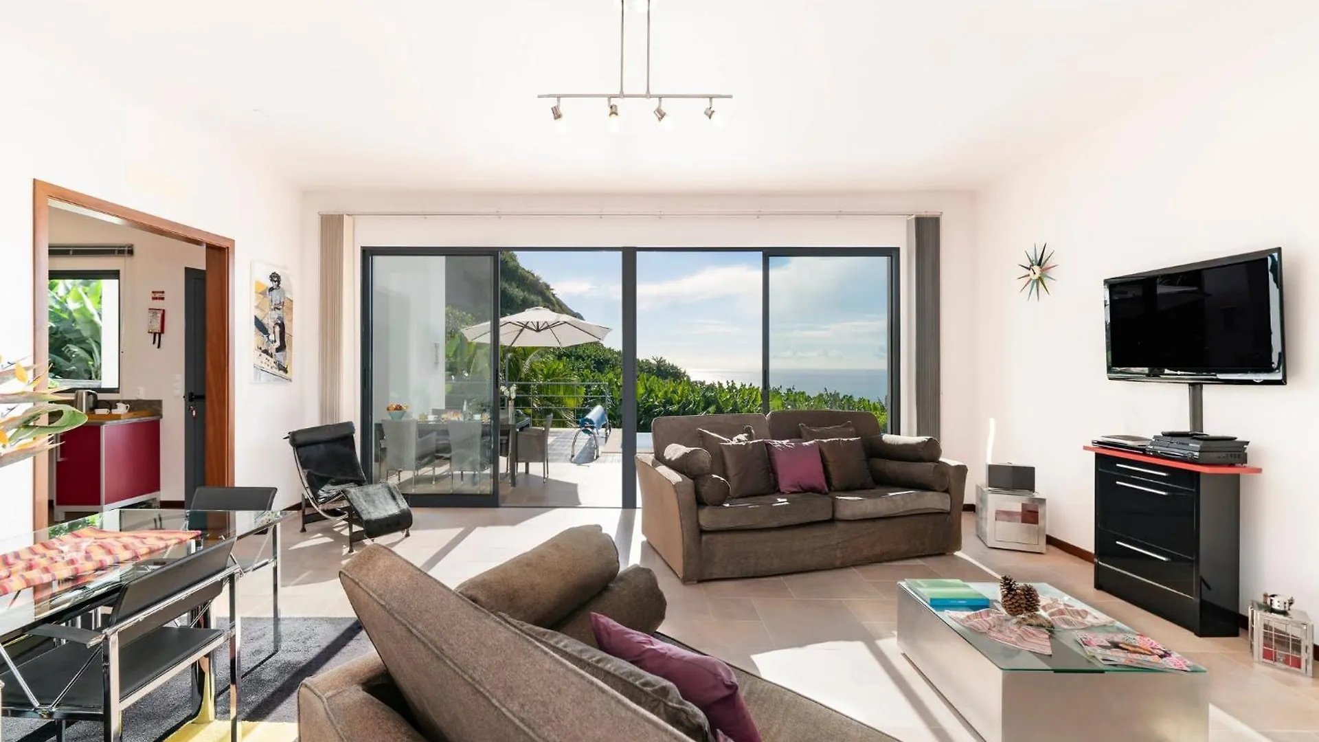 Extravagant Calheta Villa The Designhouse 4 Bedrooms Stunning Sea Views Contemporary Build Arco da Calheta  0*, Arco da Calheta (Madeira)